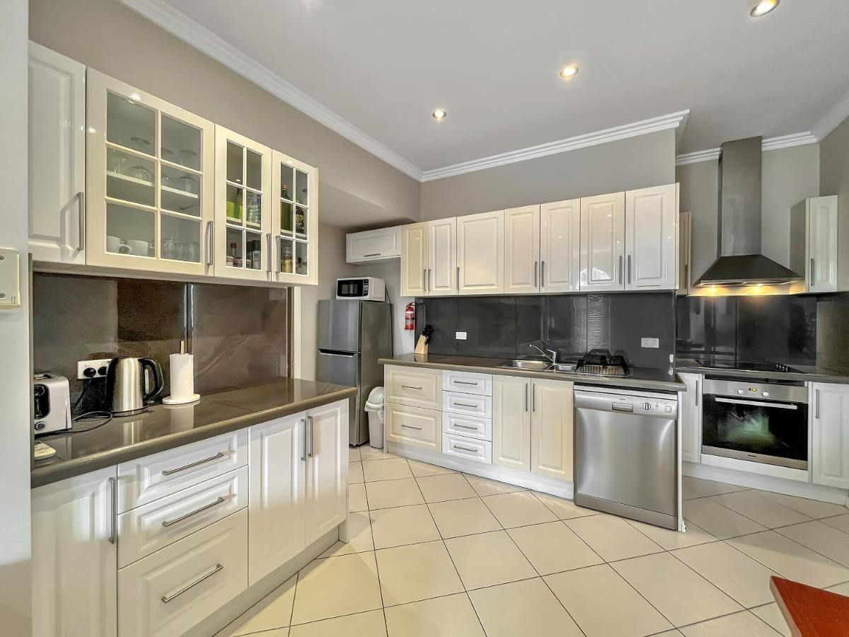 Bright 3-Bedroom Apartment - Central Armidale Luaran gambar